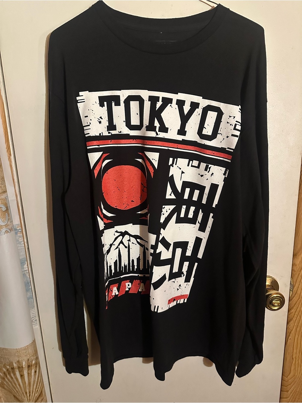 Tokyo Graphic Long Sleeve Tee - Black/Red
